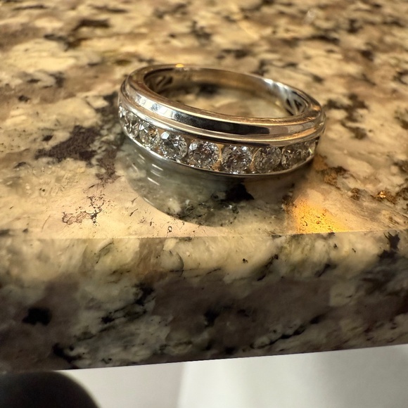 Men’s ring